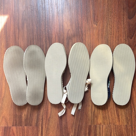 Havaianas Flats - 3 Pack Bundle - Picture 2 of 5